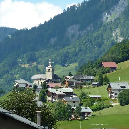 Chalet Rose * Saint-Nicolas-la-Chapelle (Savoie)