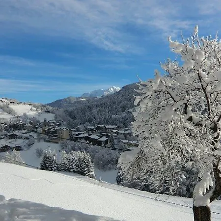 Chalet Rose